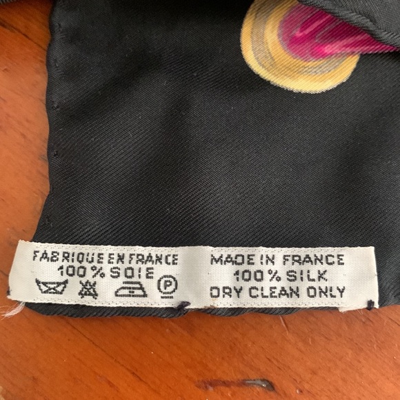 Hermes Paris Etriers 90 Black and Pink Stirrups Scarf - Picture 7 of 10
